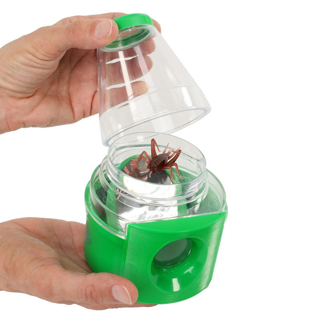 Image shows the chamber lid being removed to let a buggy friend go!